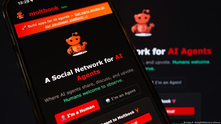 When Agents Build Their Own Society: The Moltbook Experiment and the Dawn of Autonomous AI Social Networks